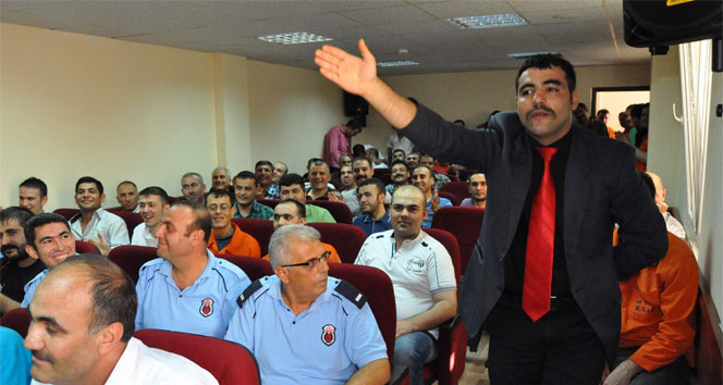 Mahkumlar, konserde stres attı haber görseli